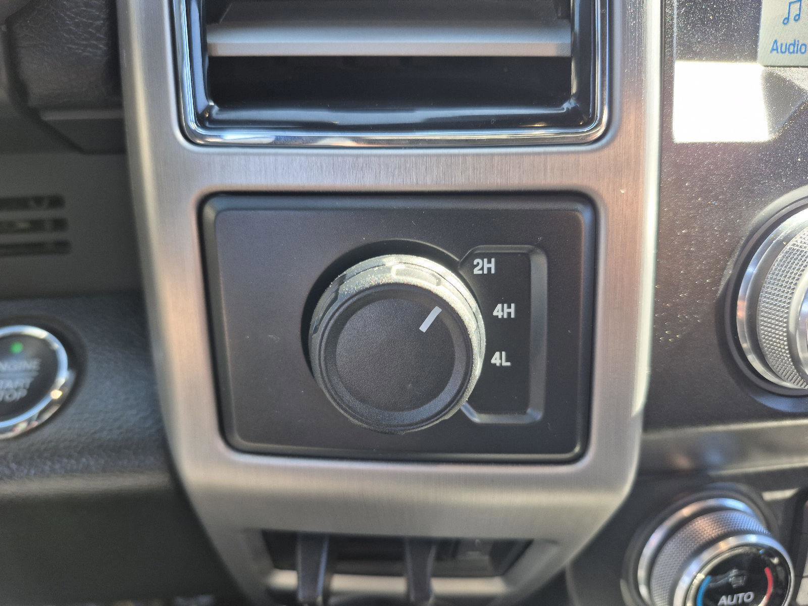 Certified 2021 Ford F450 Platinum w/ FX4 Off-Road Package image 20