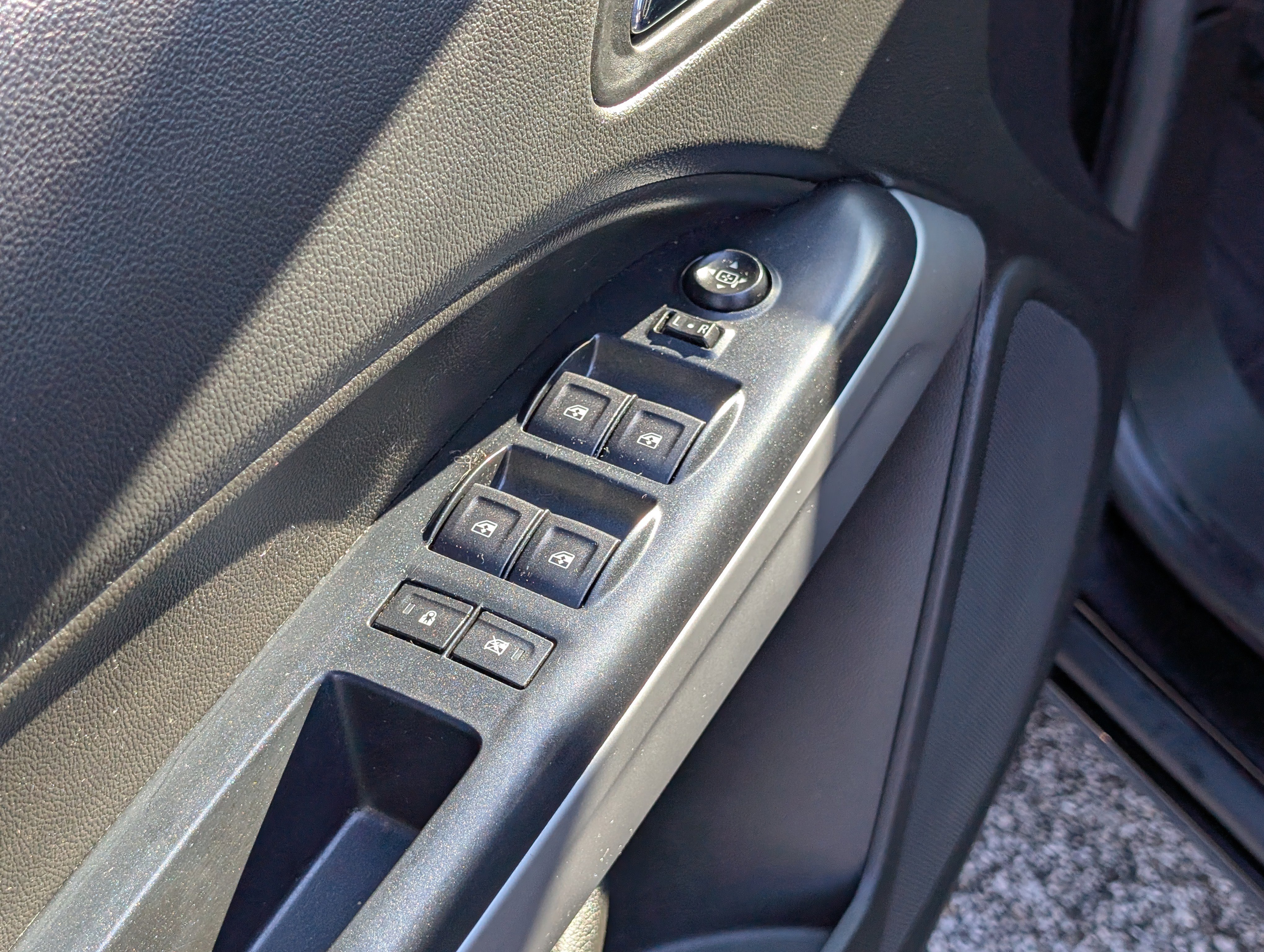 Used 2021 Chevrolet Colorado LT w/ LT Convenience Package image 19