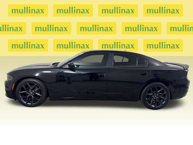 Used 2020 Dodge Charger SXT w/ Blacktop Package image 12