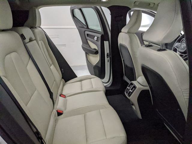 Used 2023 Volvo XC40 B5 Ultimate w/ Climate Package image 19