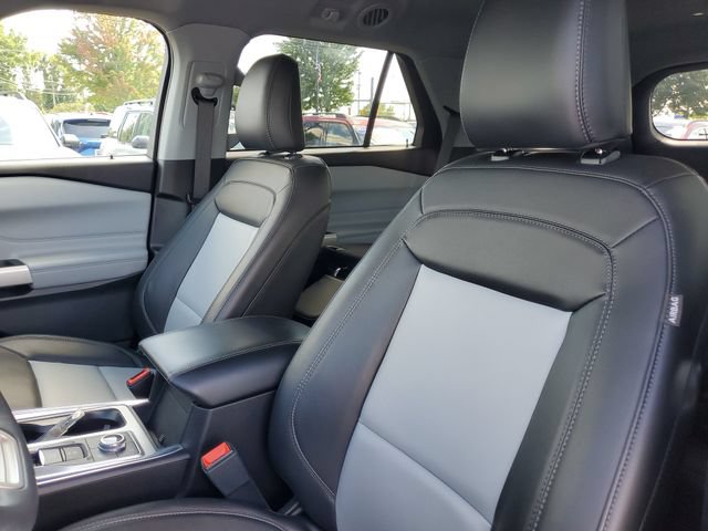 Certified 2023 Ford Explorer XLT w/ Equipment Group 202A AWD/4WD image 13