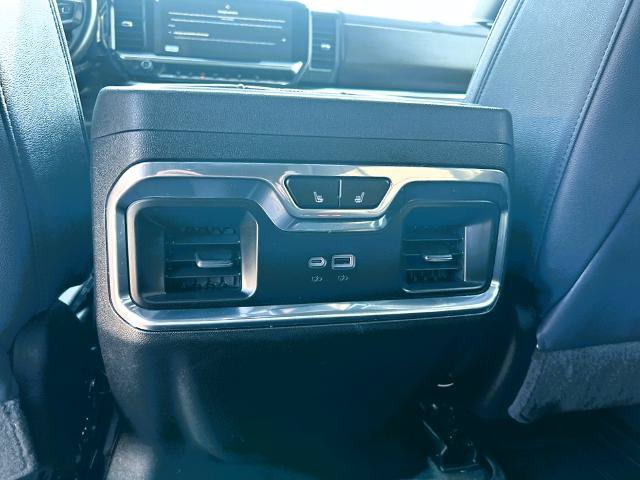 Used 2024 Chevrolet Silverado 2500 High Country w/ LPO, Dark Essentials Package AWD/4WD image 25