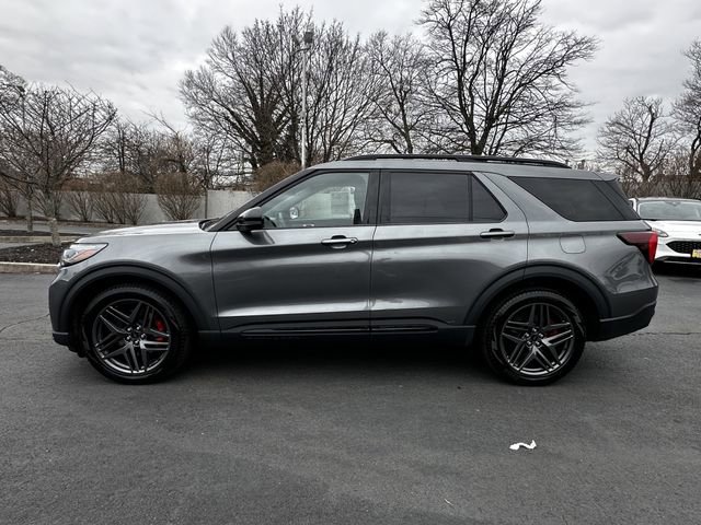 Certified 2025 Ford Explorer ST w/ Sun And Sound Package image 8