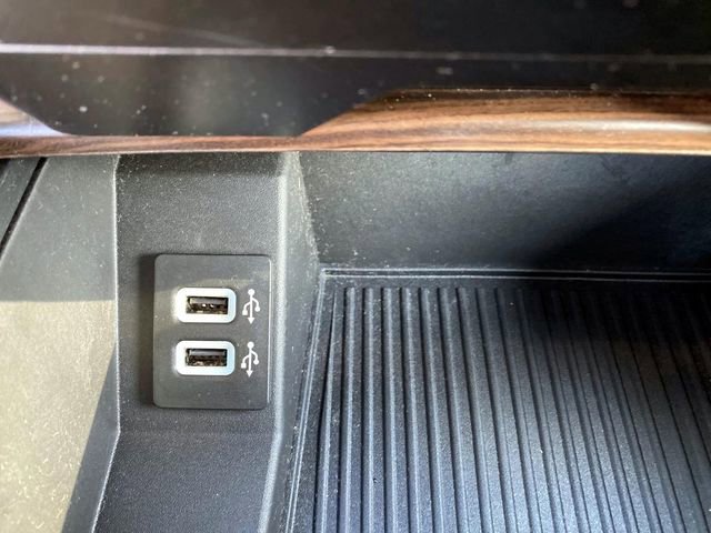 Certified 2017 Ford F150 Lariat w/ Equipment Group 502A Luxury image 18