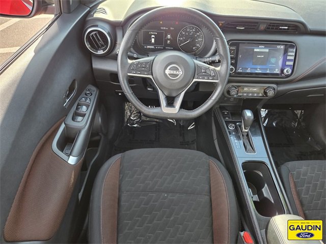 Used 2023 Nissan Kicks SR image 13