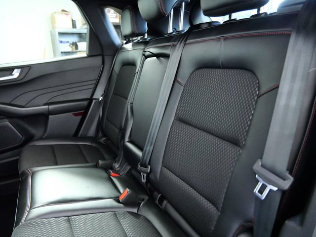 Certified 2025 Ford Escape ST-Line AWD/4WD image 14