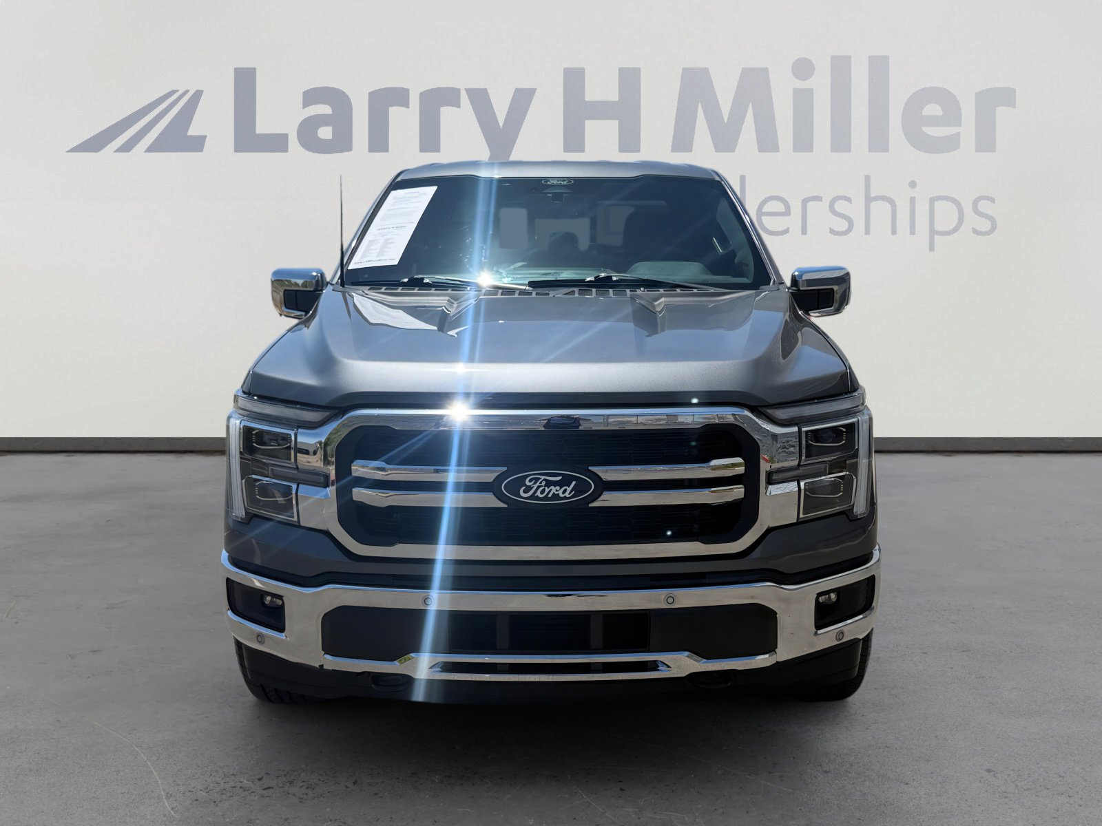 Certified 2025 Ford F150 Lariat w/ Equipment Group 501A Mid AWD/4WD image 8