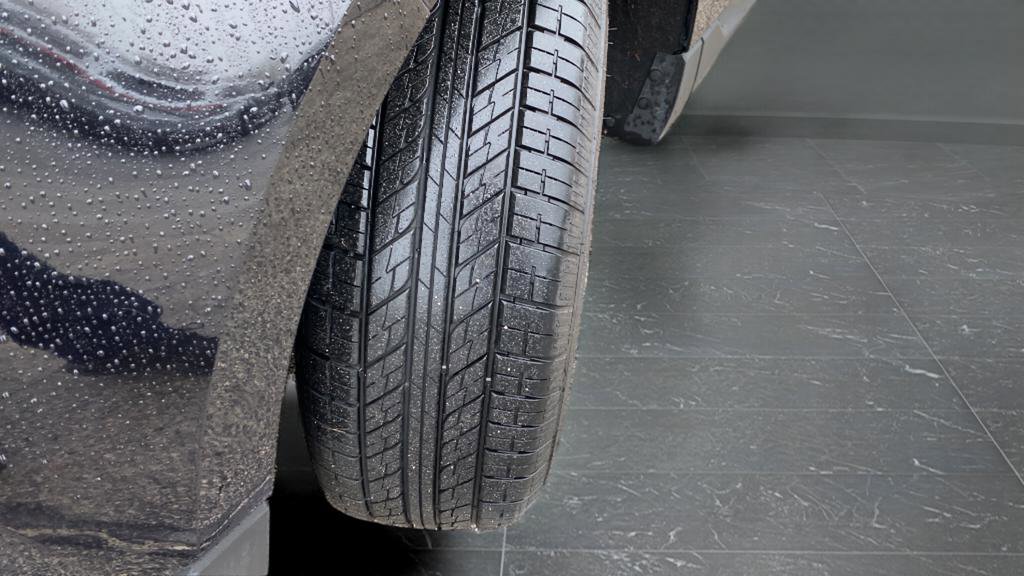 Certified 2024 Ford Edge Titanium AWD/4WD image 36