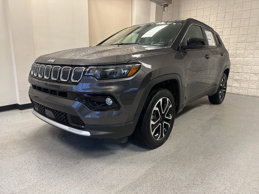 Used 2022 Jeep Compass Limited image 14