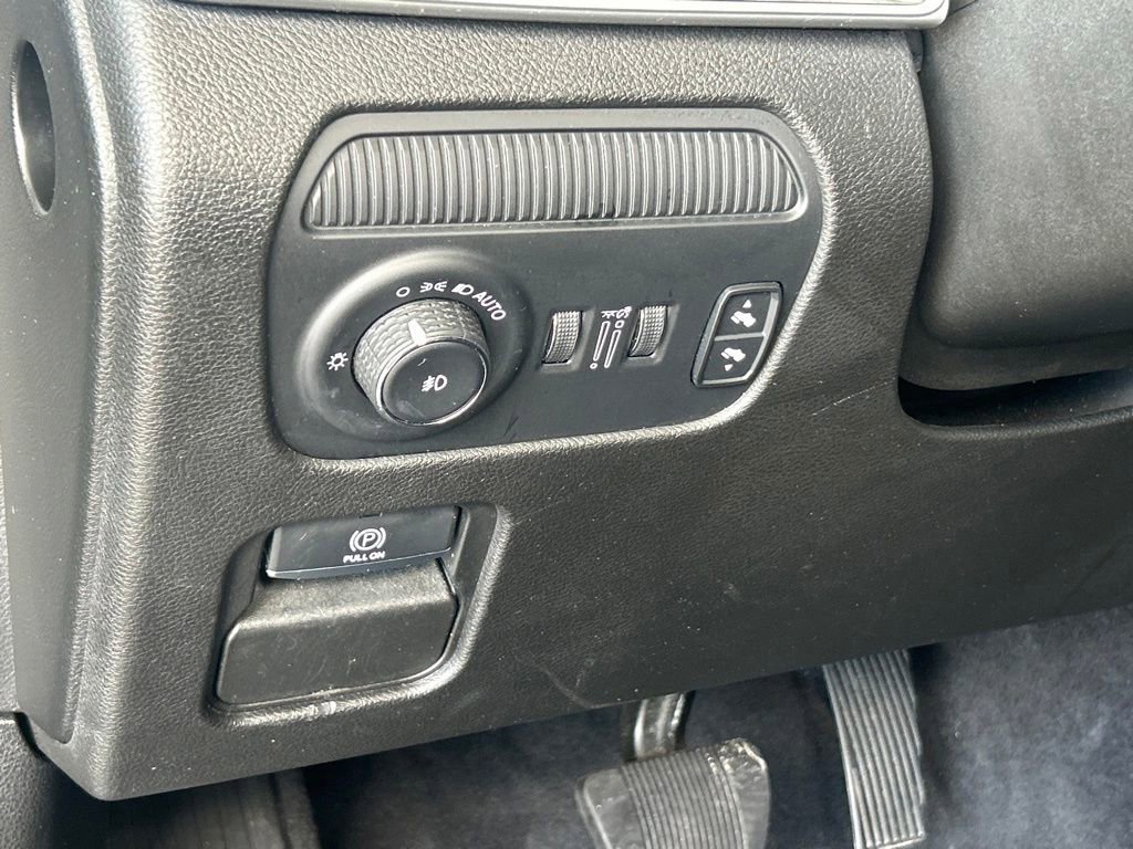 Used 2024 Jeep Wagoneer L Series II w/ Flexible Seating Group AWD/4WD image 34