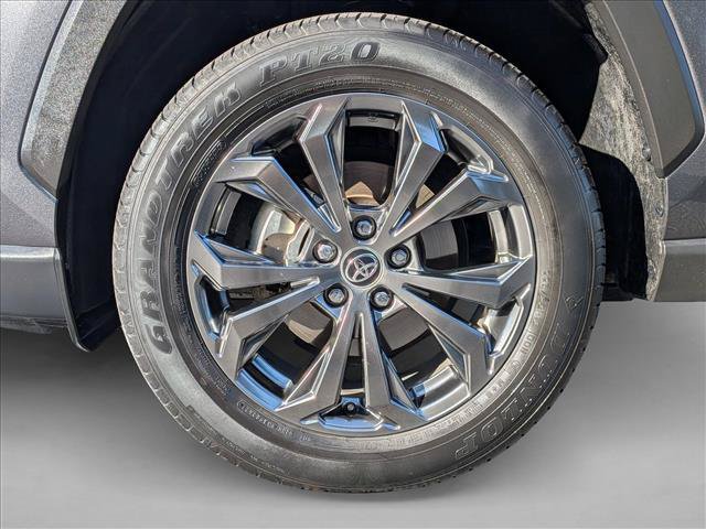Used 2022 Toyota RAV4 Limited AWD/4WD image 21