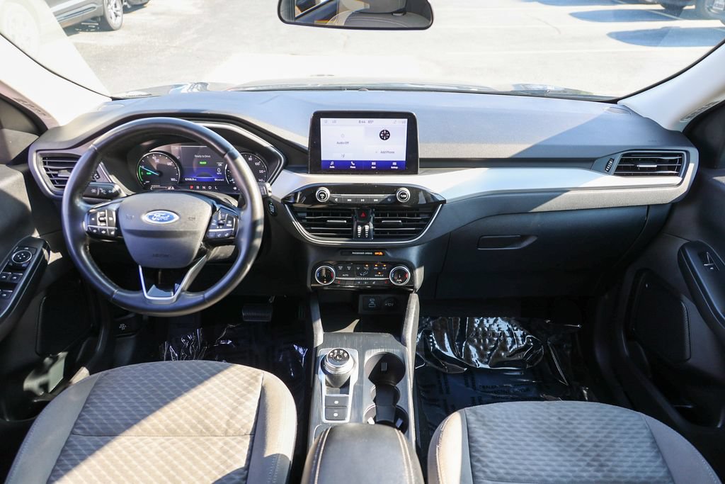 Certified 2022 Ford Escape SE w/ Cold Weather Package FWD image 25