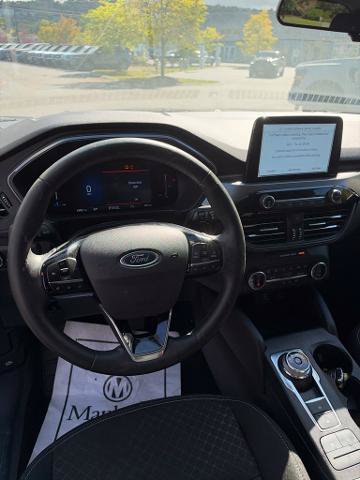 Certified 2025 Ford Escape Active w/ Cold Weather Package AWD/4WD image 13