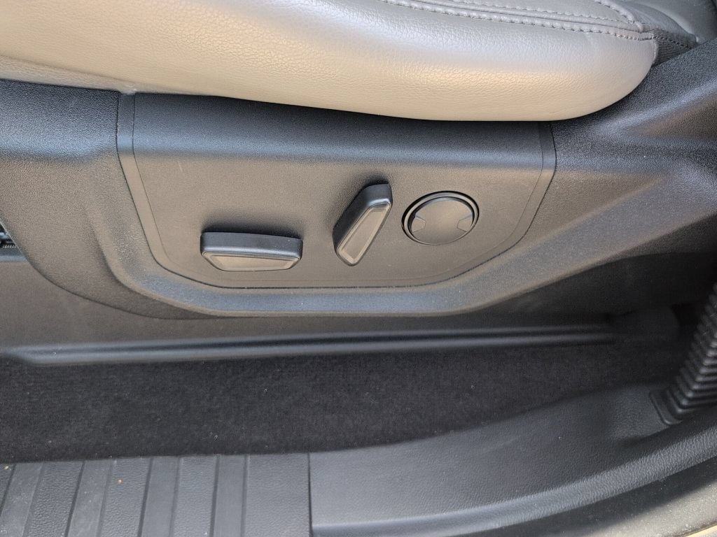 Certified 2019 Ford F150 Lariat AWD/4WD image 11