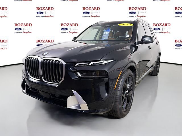 Used 2024 BMW X7 xDrive40i w/ Premium Package AWD/4WD image 4