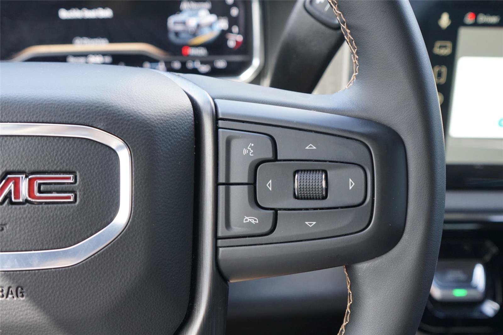 Used 2024 GMC Sierra 2500 AT4 w/ AT4 Premium Plus Package AWD/4WD image 15