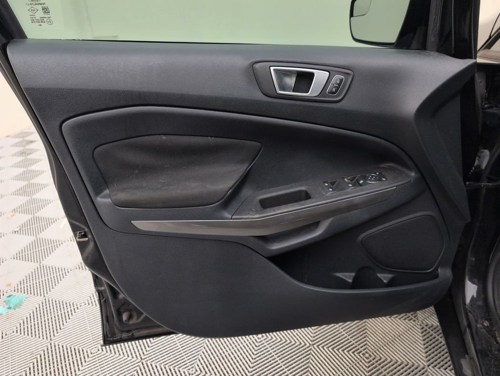 Certified 2018 Ford EcoSport SE FWD image 28