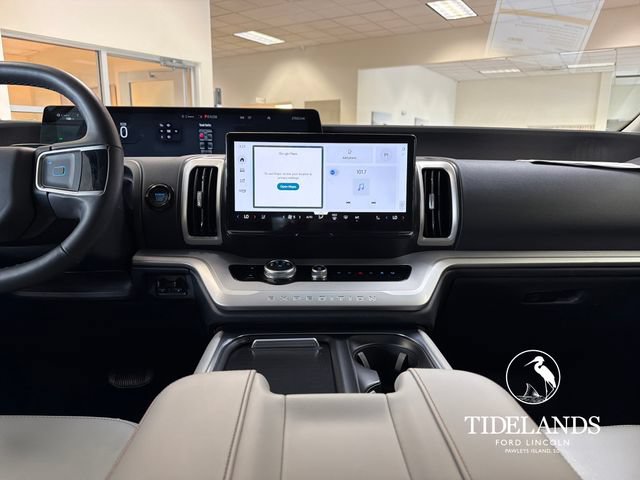 Certified 2025 Ford Expedition Active RWD image 22