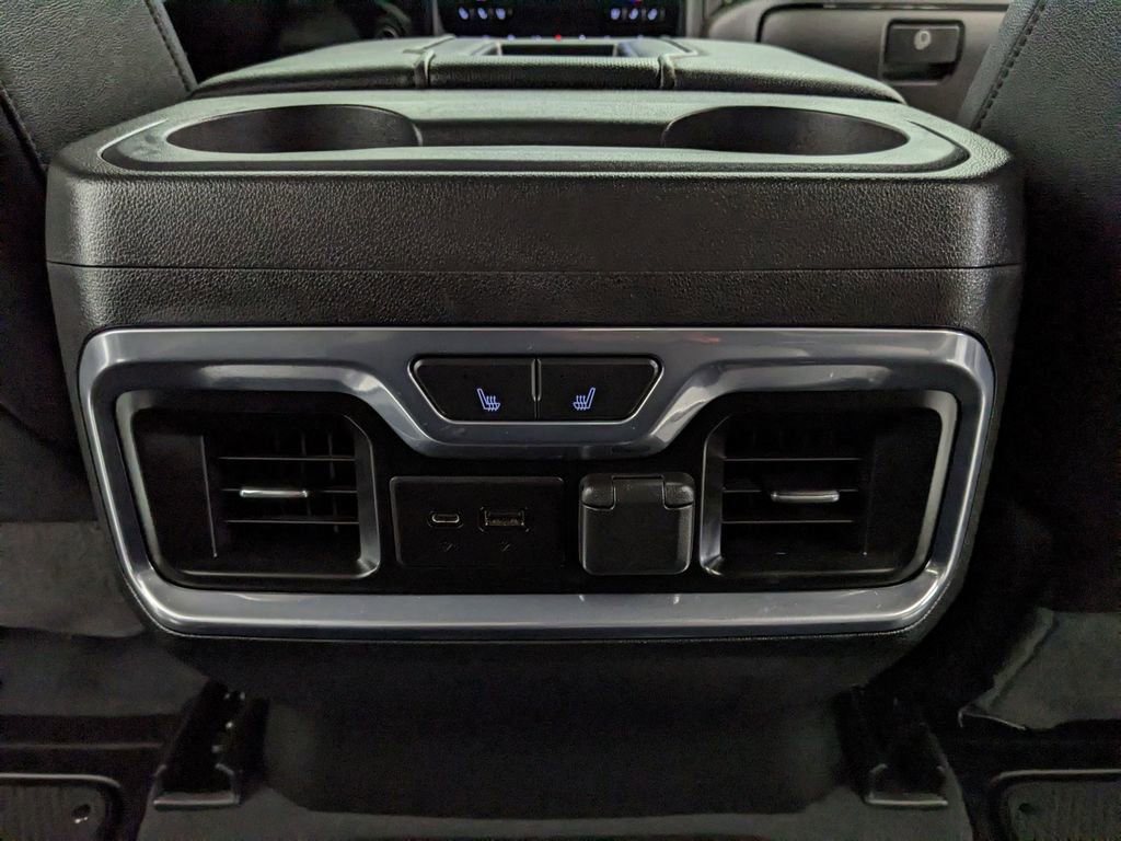 Used 2021 GMC Sierra 1500 AT4 w/ AT4 Value Package AWD/4WD image 18