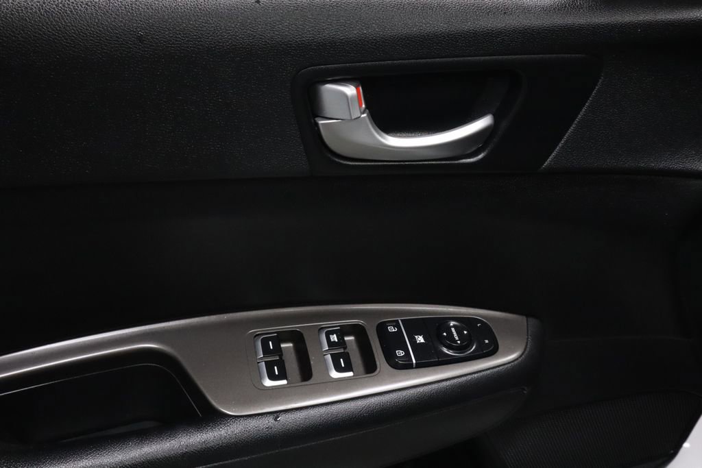 Used 2020 Kia Optima LX FWD image 22