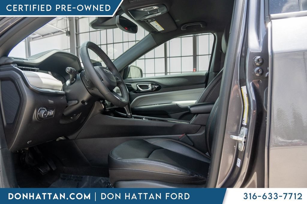 Used 2024 Jeep Compass Limited AWD/4WD image 3