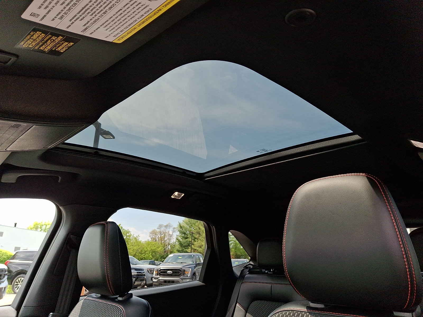 Certified 2023 Ford Escape ST-Line Select w/ Tech Pack #2 AWD/4WD image 17