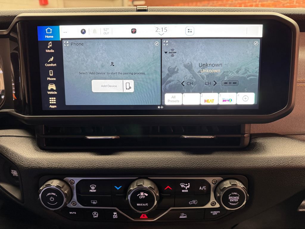 Used 2025 Jeep Gladiator Sport AWD/4WD image 21