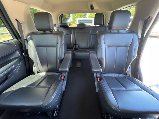 Certified 2024 Ford Expedition XLT RWD image 12