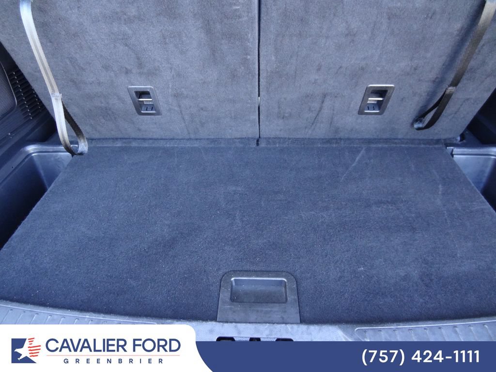 Certified 2025 Ford Explorer ST-Line AWD/4WD image 10