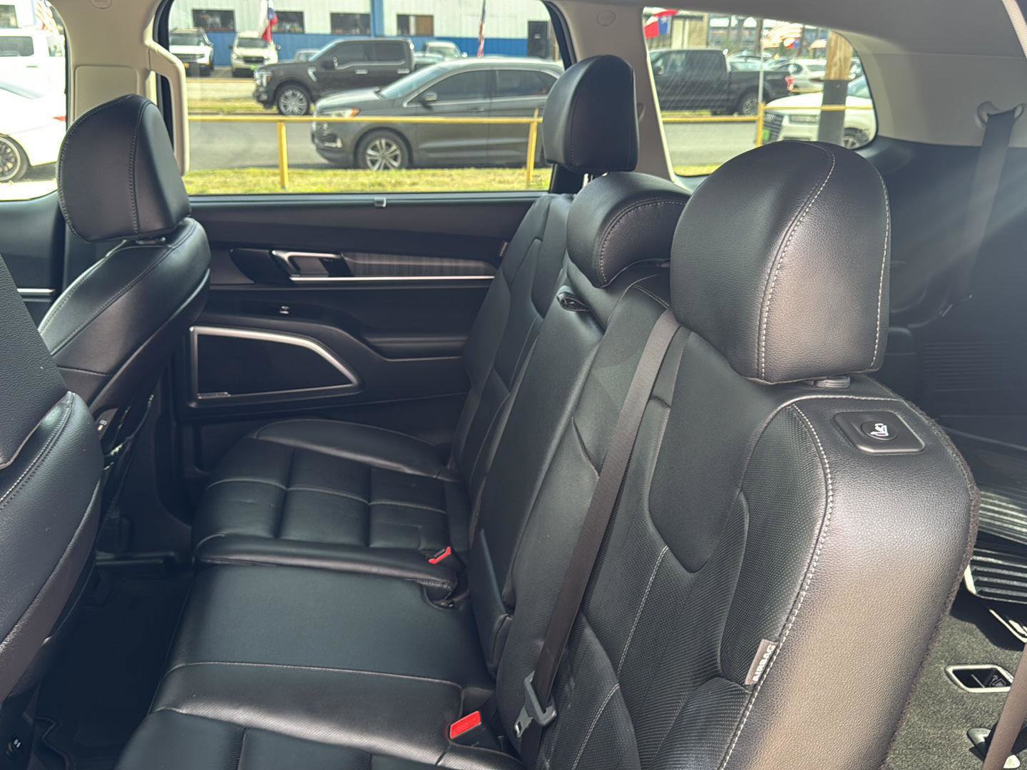 Used 2025 Kia Telluride EX image 27