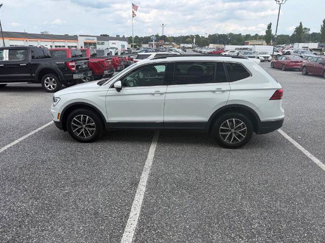 Used 2020 Volkswagen Tiguan SE w/ Panoramic Sunroof Package AWD/4WD image 5