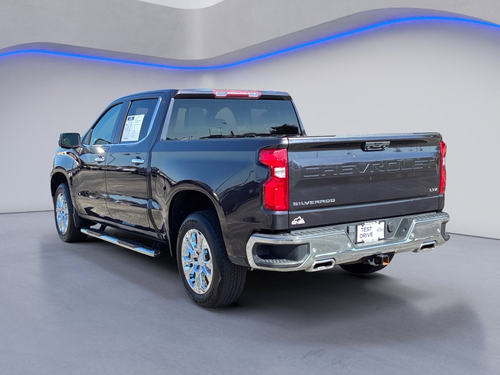 Used 2022 Chevrolet Silverado 1500 LTZ AWD/4WD image 8