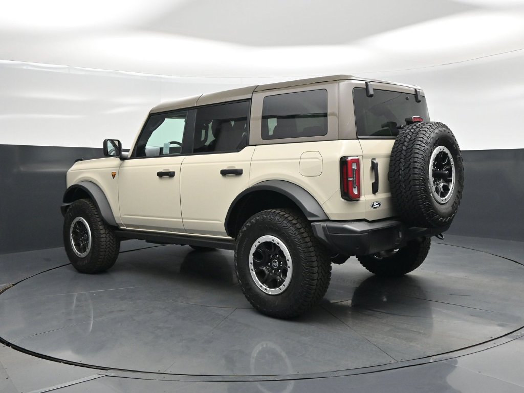 Certified 2026 Ford Bronco Badlands AWD/4WD image 7