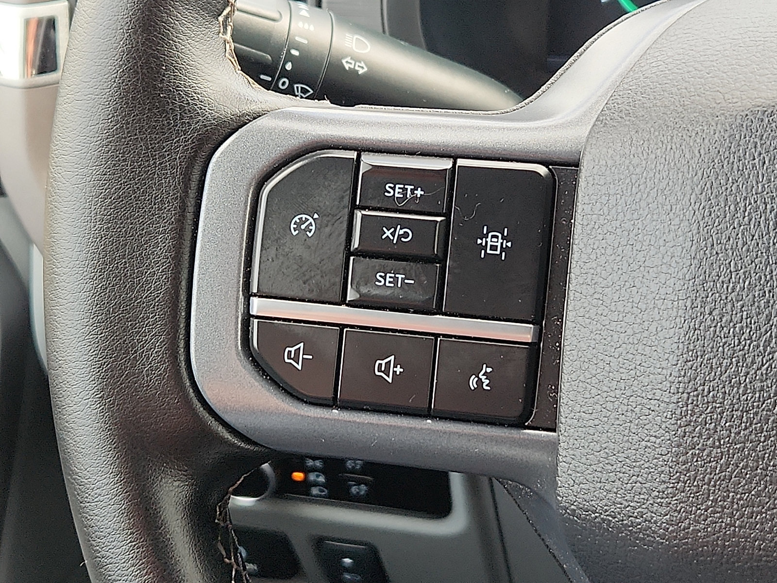 Certified 2025 Ford F150 Lightning XLT AWD/4WD image 21