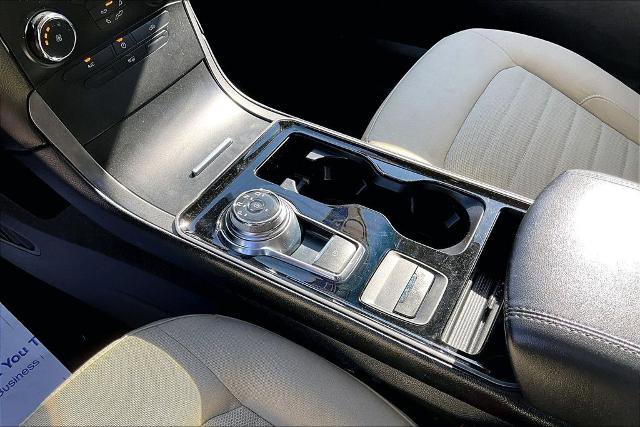 Certified 2019 Ford Edge SE FWD image 14