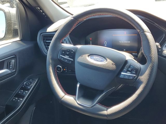 Certified 2024 Ford Escape ST-Line Select w/ Tech Pack #1 AWD/4WD image 29