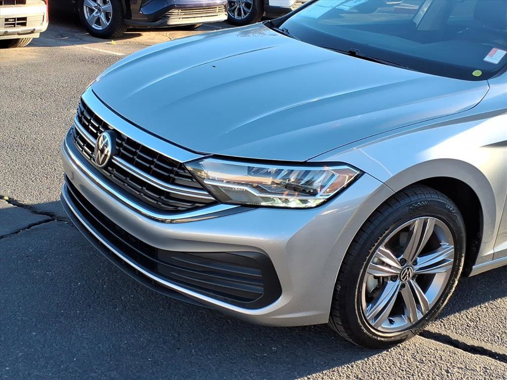 Used 2022 Volkswagen Jetta SE image 7