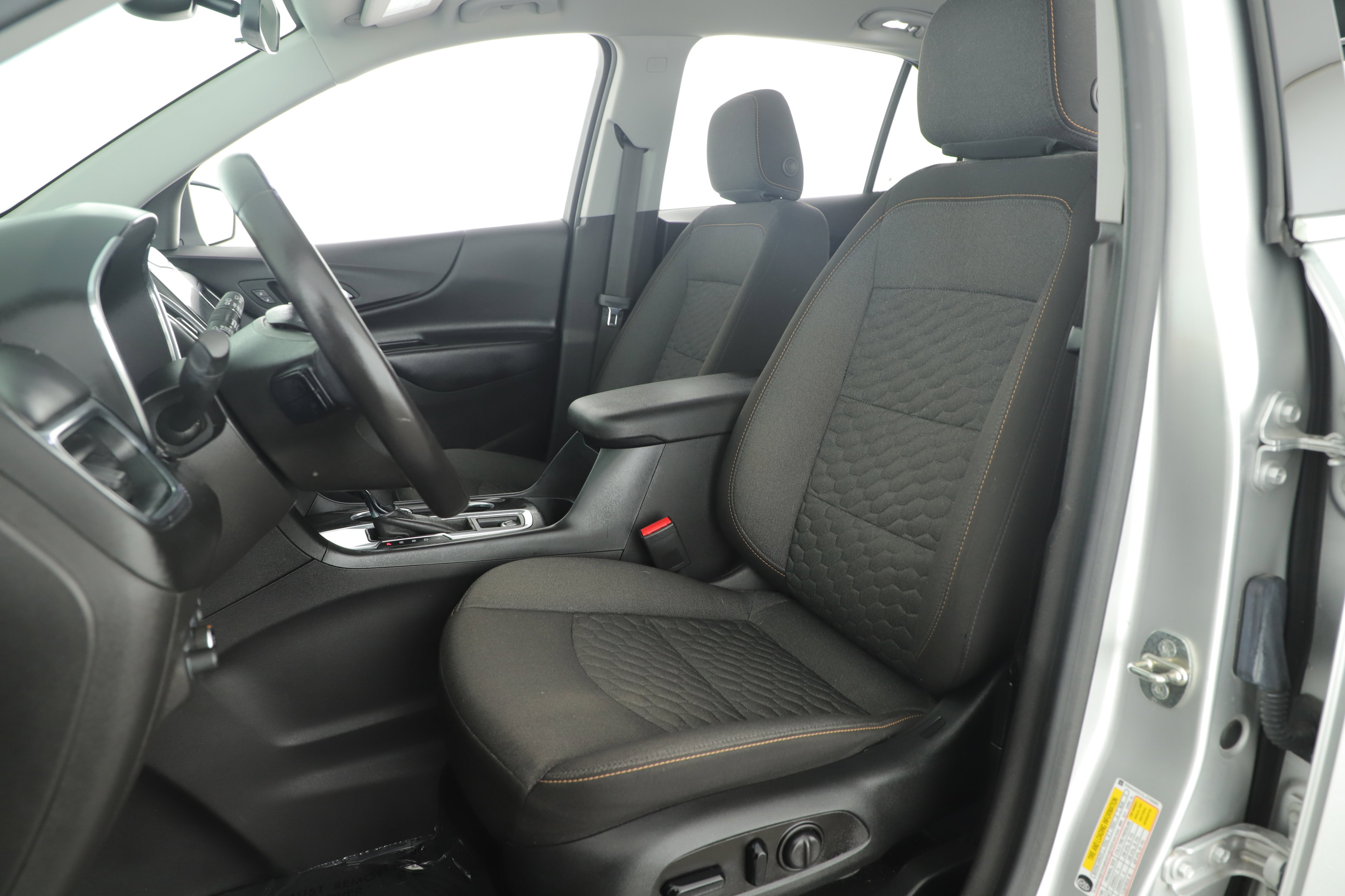 Used 2020 Chevrolet Equinox LT image 11