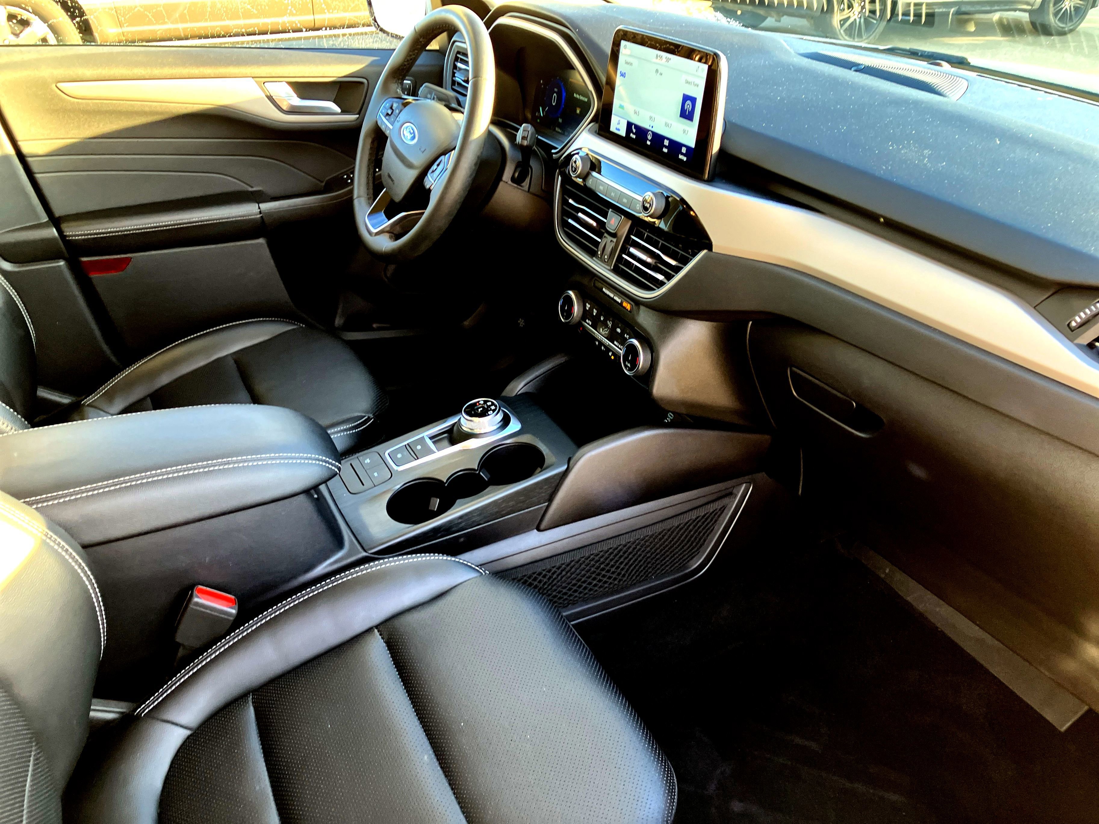 Certified 2022 Ford Escape SEL w/ Technology Package image 18