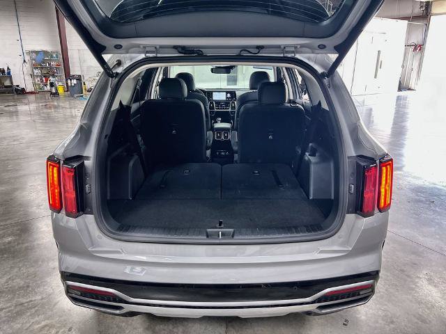 Used 2023 Kia Sorento SX AWD/4WD image 27