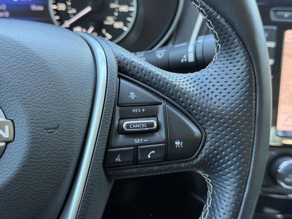 Used 2023 Nissan Maxima Platinum w/ Sport Mat Group FWD image 11