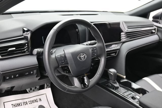 Used 2025 Toyota Camry SE FWD image 16