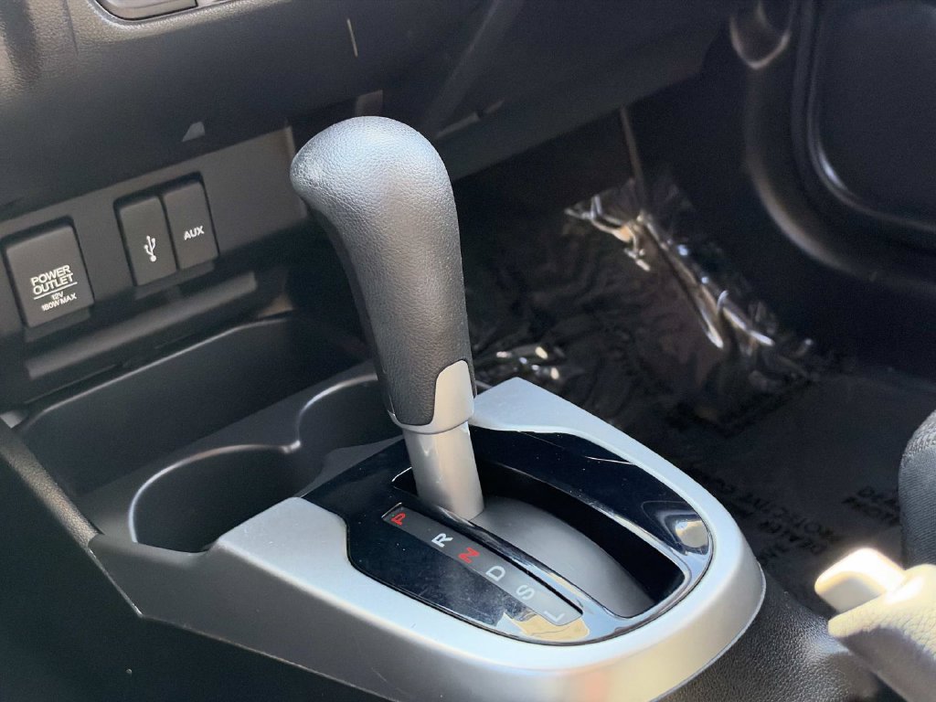 Used 2017 Honda Fit LX image 16