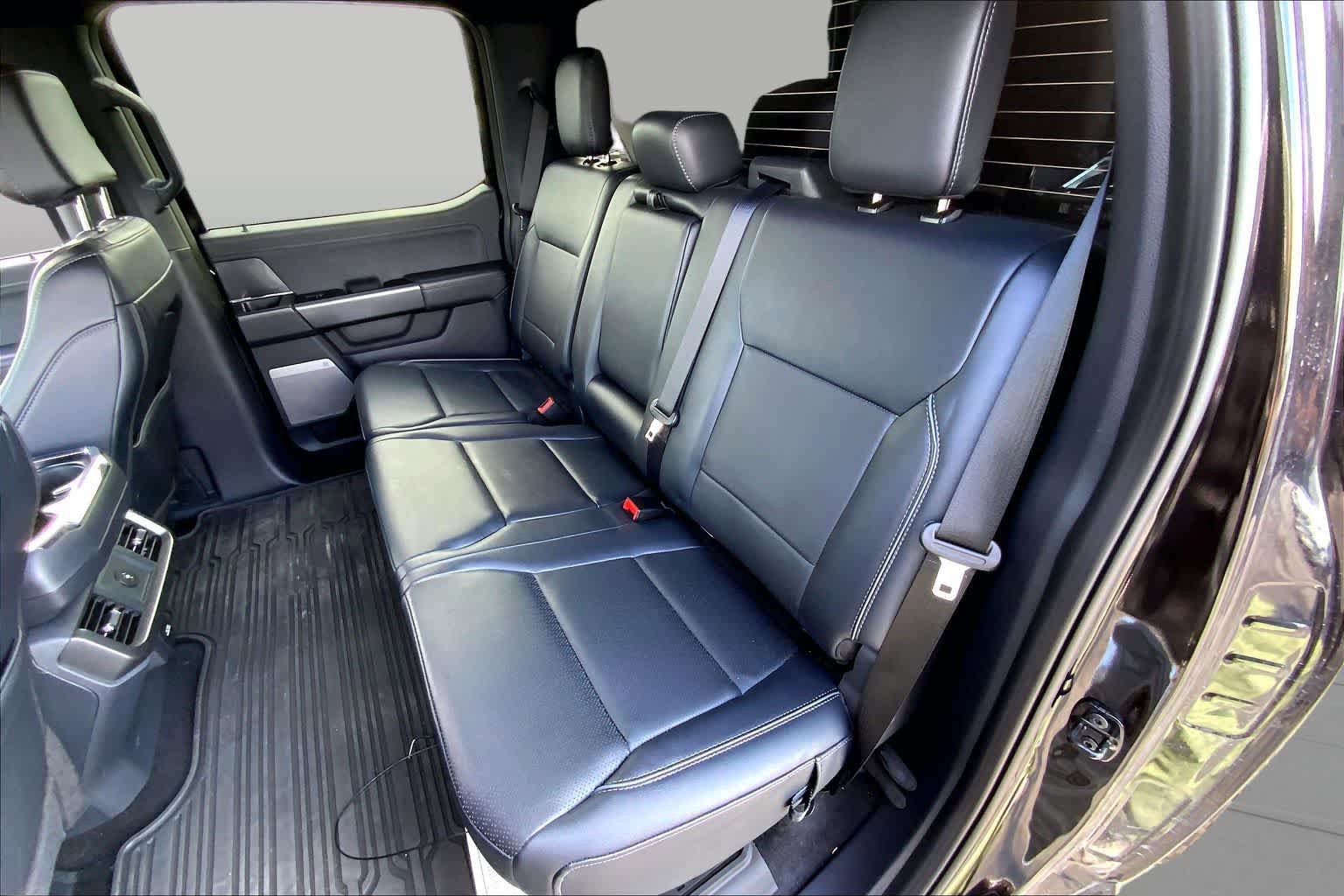 Certified 2025 Ford F150 Lariat w/ FX4 Off-Road Package AWD/4WD image 18