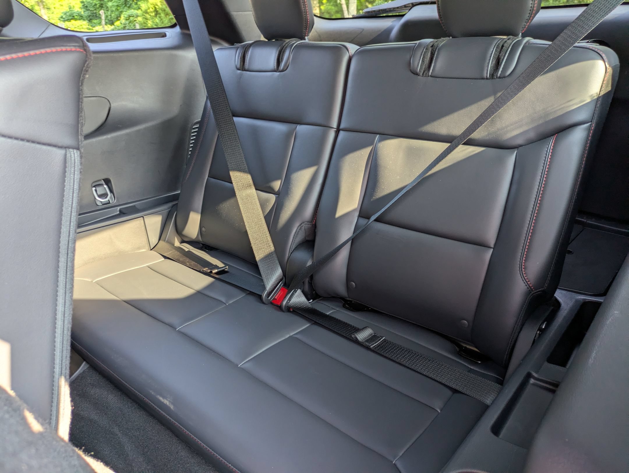 Certified 2025 Ford Explorer ST-Line w/ Premium Package AWD/4WD image 30