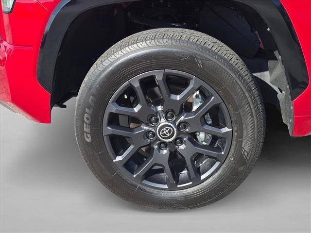 Used 2024 Toyota Tundra Platinum AWD/4WD image 22