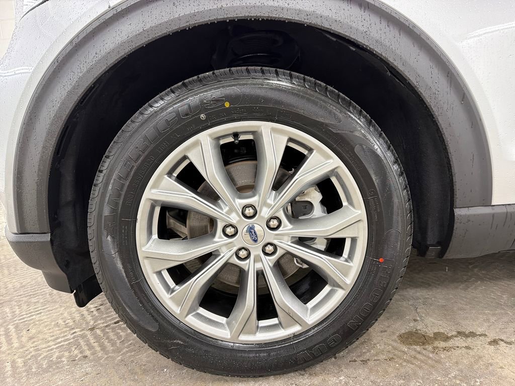 Certified 2020 Ford Explorer Limited RWD image 13
