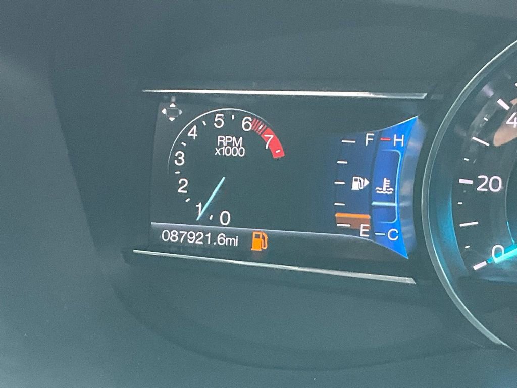 Certified 2017 Ford Explorer XLT w/ Equipment Group 202A image 5