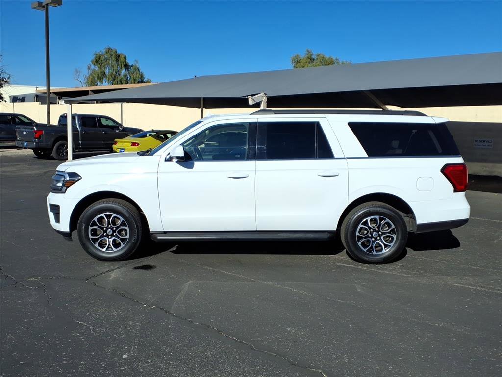 Certified 2024 Ford Expedition Max XLT image 3