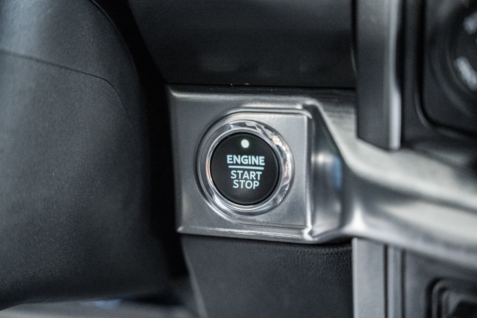 Certified 2023 Ford F150 Lariat w/ Equipment Group 502A High image 34